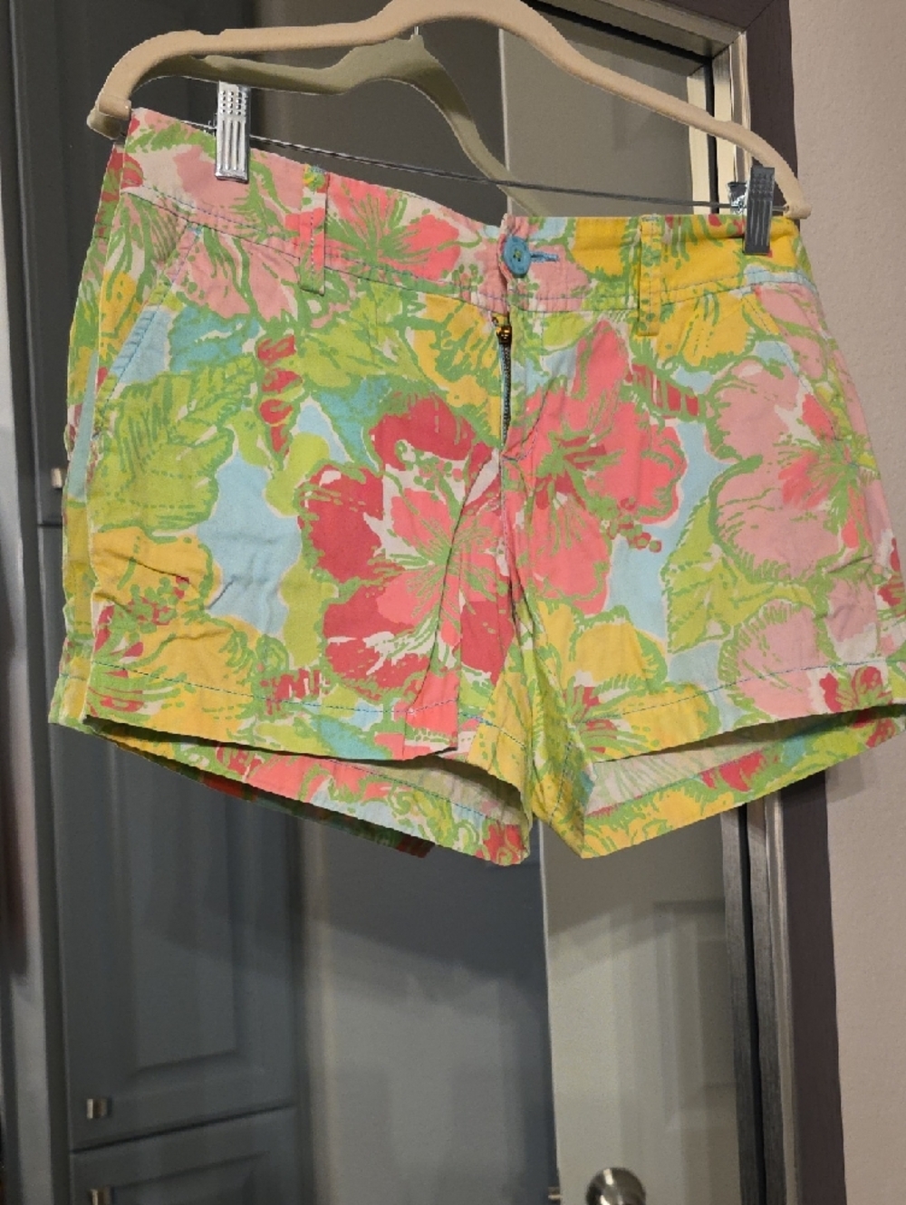 Lilly Pulitzer Tropical Pastel Floral High-Waist Shorts - Picture 10 of 12